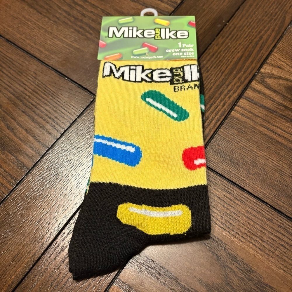 3/$20 Mike and Ike Candy Novelty Socks Food Snack Crew Mens Womens NWT - Picture 4 of 6